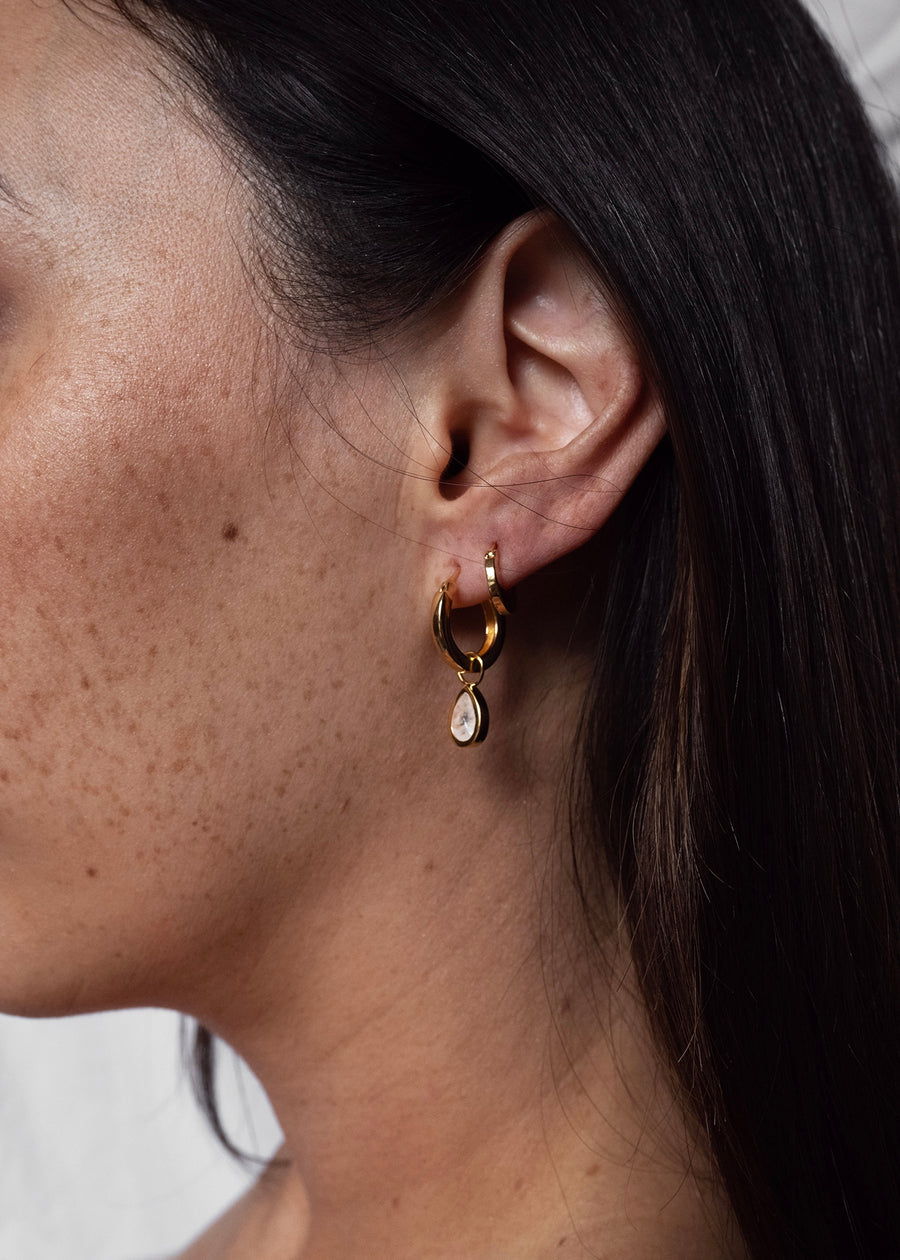 Koy Earrings Moonstone Gold