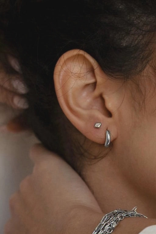 Everyday 11mm Click-In Hoops Rhodium