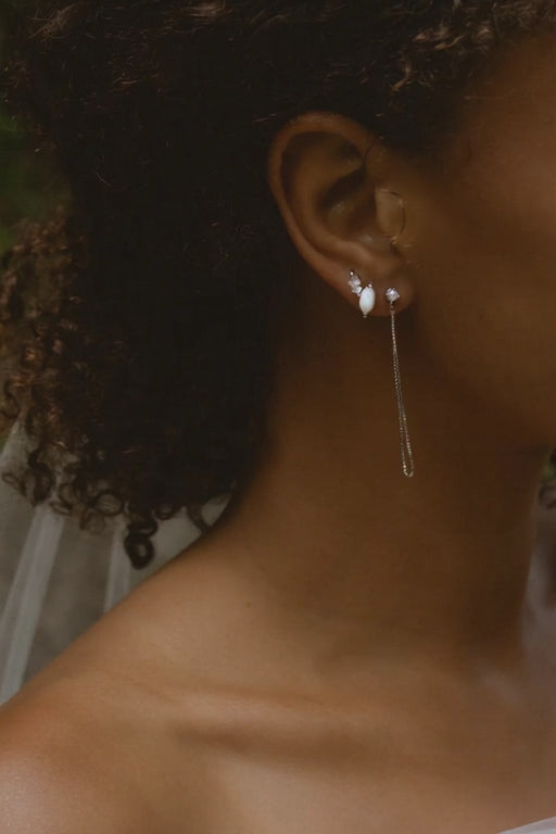 Alex Studs 2" Pearl Rhodium